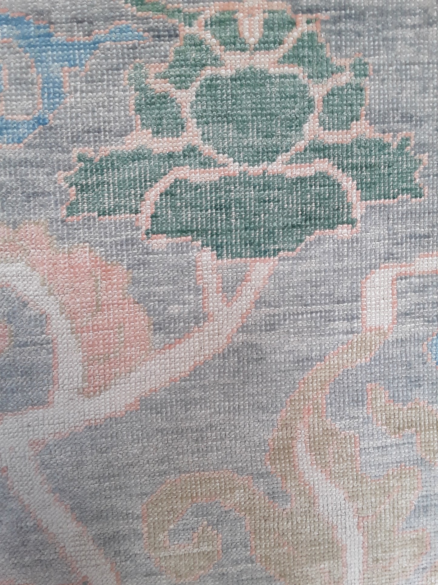 Handwoven Floral Wool Uşak Rug