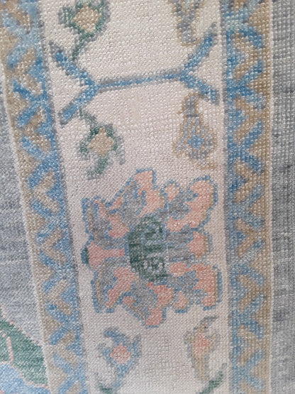 Handwoven Floral Wool Uşak Rug