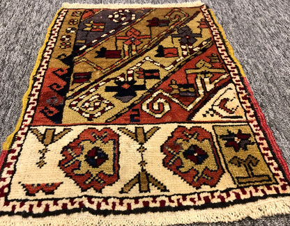 Anadol Handwoven Carpet Design