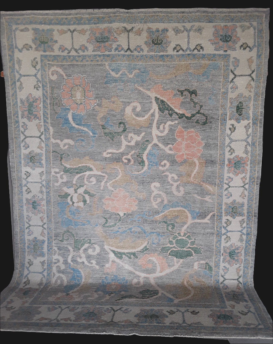 Handwoven Floral Wool Uşak Rug